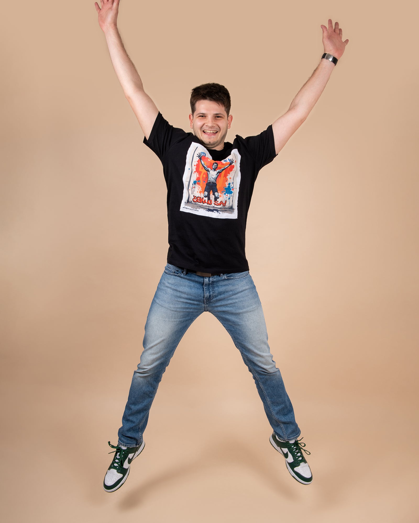 Čierne tričko s grafikou To nevypotíš!